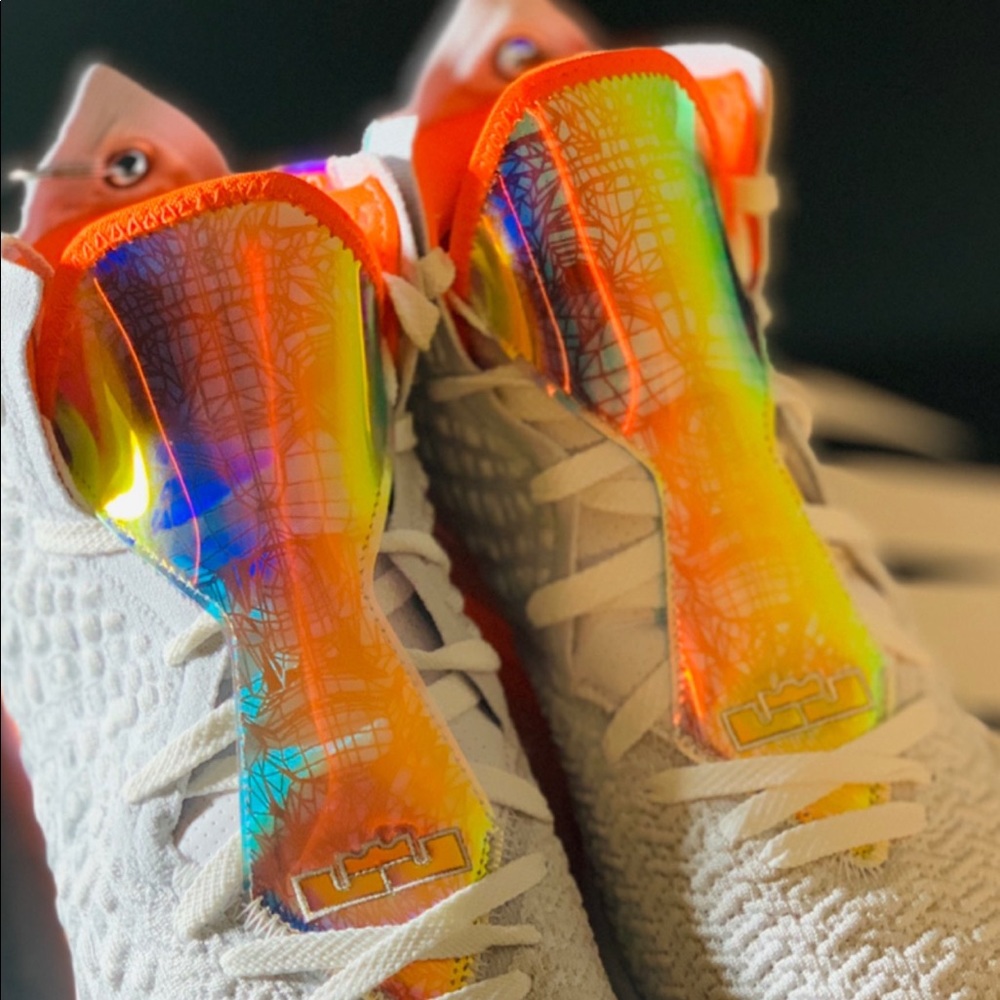 SOLD!!NIKE LEBRON 17 - Picture 6 of 8